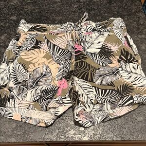 Per Se Women's Tropical Cargo Shorts - Black, White, Pink, Tan